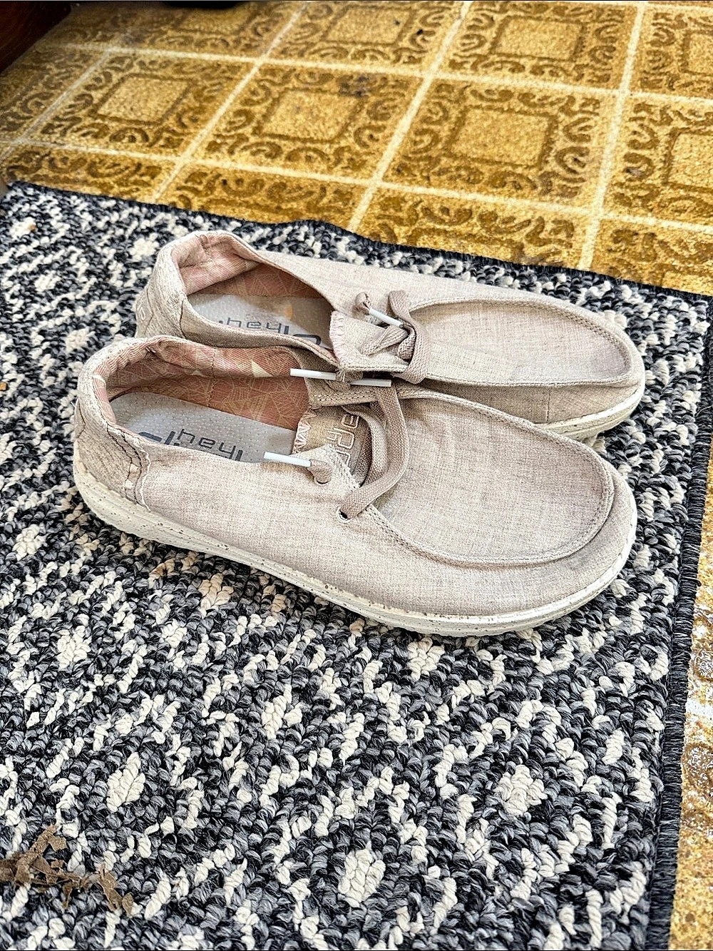 Hey Dude Wendy Casual Sneakers Beige US 7